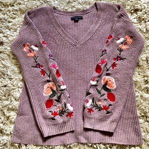 AE EMBROIDERED BELL-SLEEVE SWEATER